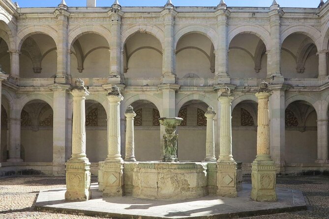 https://mdw-travel-data-us-east-1.s3.amazonaws.com/img/country/Mexico/Museo-de-las-Culturas-de-Oaxaca/img_02.jpg