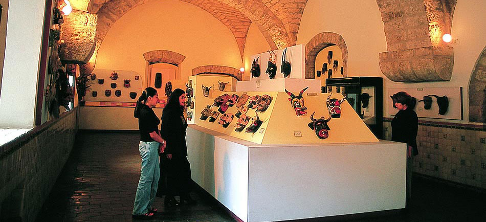 https://mdw-travel-data-us-east-1.s3.amazonaws.com/img/country/Mexico/Museo-del-Estado-de-Michoacan/img_02.jpg