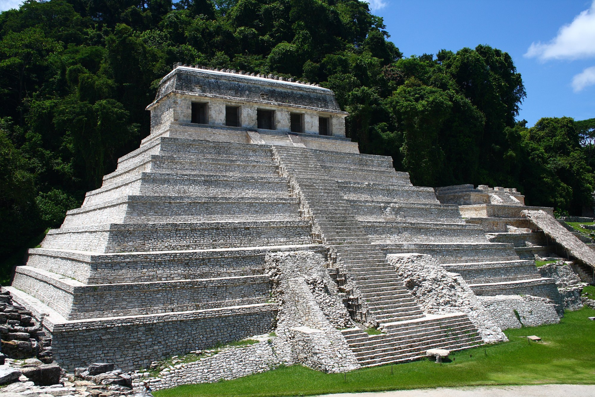 https://mdw-travel-data-us-east-1.s3.amazonaws.com/img/country/Mexico/Palenque/img_01.jpg