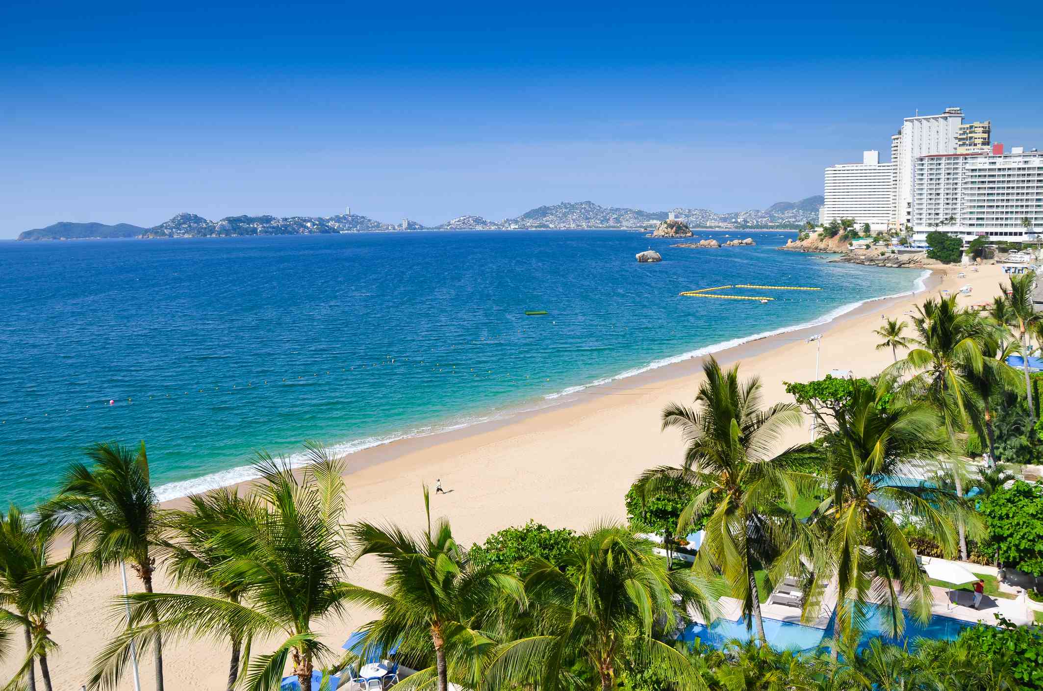 https://mdw-travel-data-us-east-1.s3.amazonaws.com/img/country/Mexico/Playas-de-Acapulco/img_00.jpg