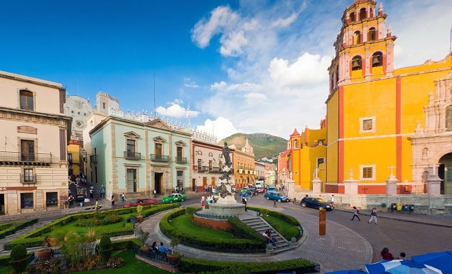 https://mdw-travel-data-us-east-1.s3.amazonaws.com/img/country/Mexico/Plaza-de-la-Paz/img_02.jpg