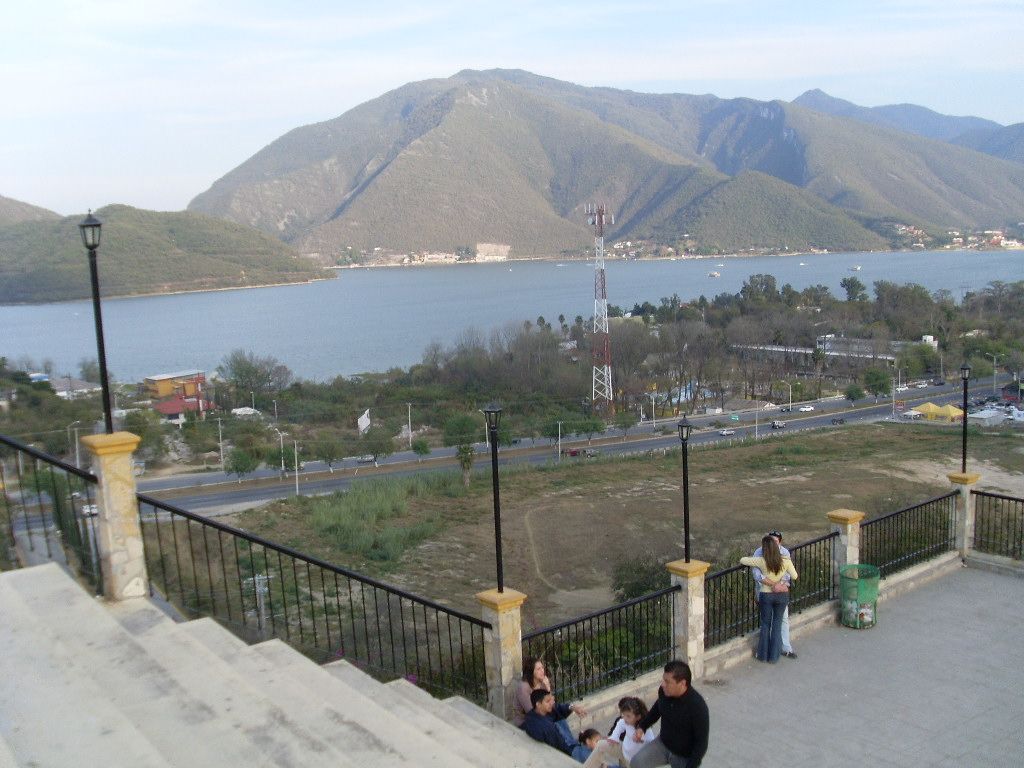 https://mdw-travel-data-us-east-1.s3.amazonaws.com/img/country/Mexico/Presa-La-Boca/img_01.jpg