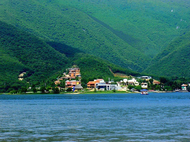 https://mdw-travel-data-us-east-1.s3.amazonaws.com/img/country/Mexico/Presa-La-Boca/img_02.jpg