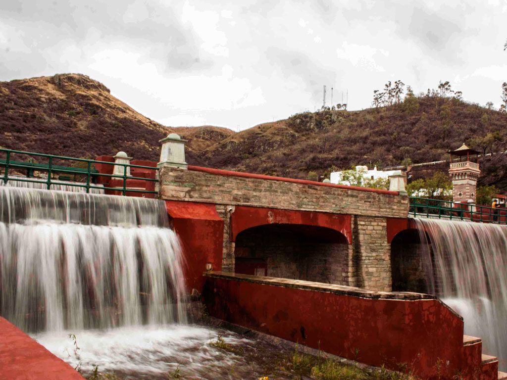 https://mdw-travel-data-us-east-1.s3.amazonaws.com/img/country/Mexico/Presa-de-la-Olla/img_01.jpg