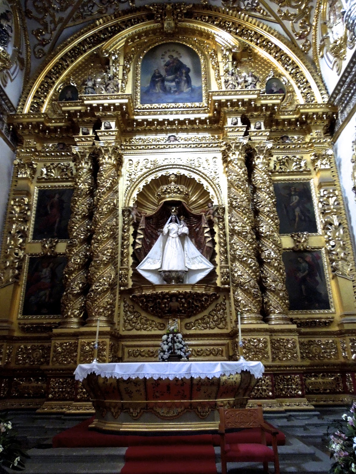 https://mdw-travel-data-us-east-1.s3.amazonaws.com/img/country/Mexico/Rosary-Chapel/img_00.jpg