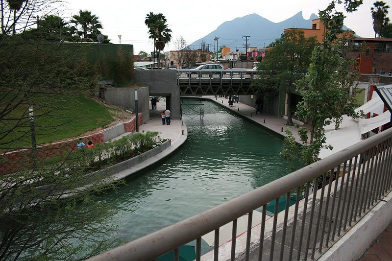 https://mdw-travel-data-us-east-1.s3.amazonaws.com/img/country/Mexico/Santa-Lucia-Riverwalk/img_01.jpg