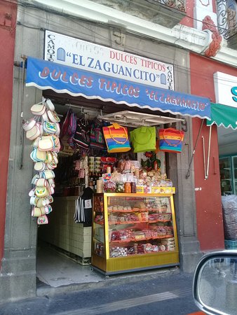 https://mdw-travel-data-us-east-1.s3.amazonaws.com/img/country/Mexico/Street-of-Candies/img_01.jpg