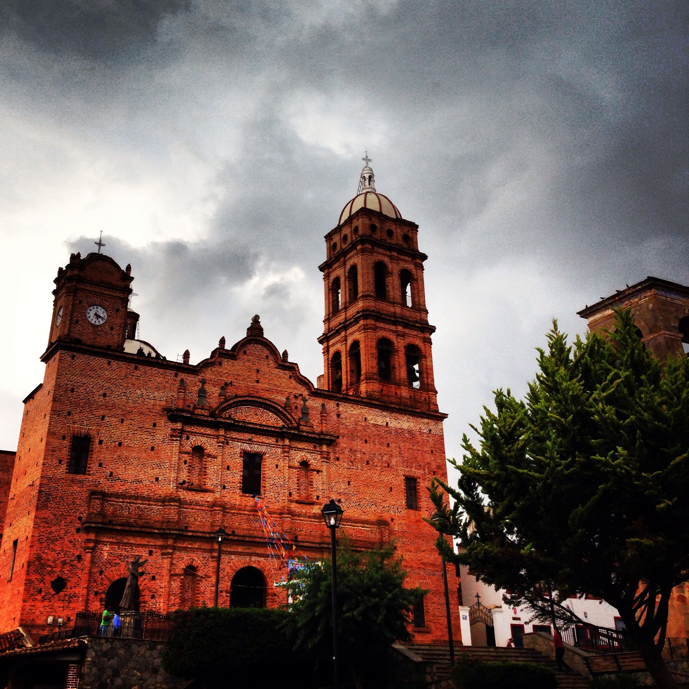 https://mdw-travel-data-us-east-1.s3.amazonaws.com/img/country/Mexico/Tapalpa/img_02.jpg