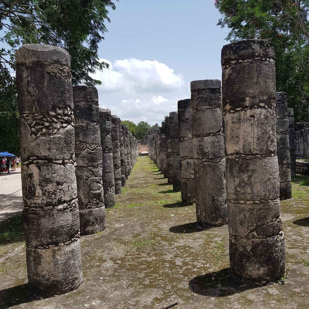 https://mdw-travel-data-us-east-1.s3.amazonaws.com/img/country/Mexico/Temple-of-the-Warriors/img_00.jpg