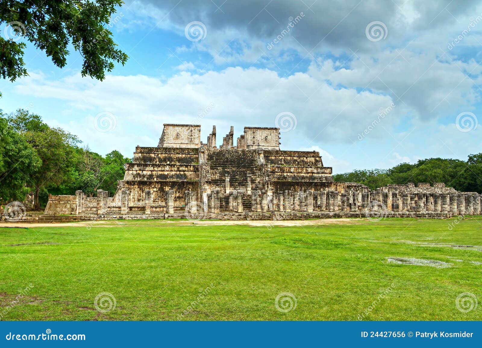 https://mdw-travel-data-us-east-1.s3.amazonaws.com/img/country/Mexico/Temple-of-the-Warriors/img_02.jpg