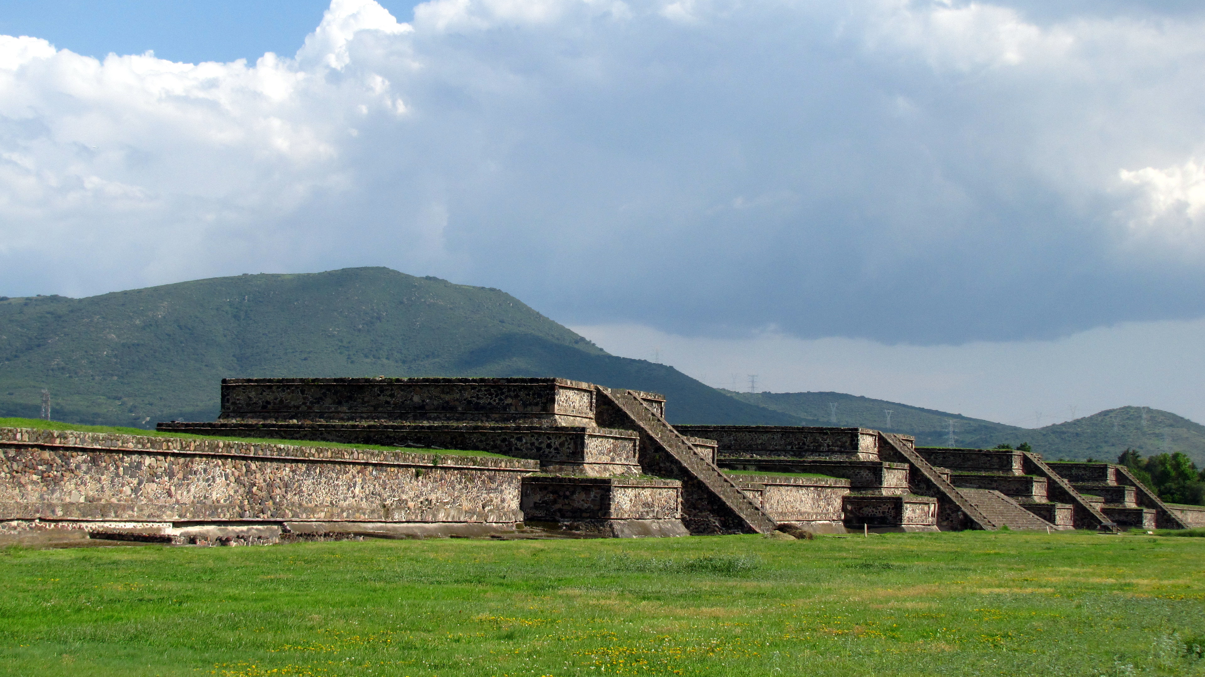 https://mdw-travel-data-us-east-1.s3.amazonaws.com/img/country/Mexico/Teotihuacan/img_03.jpg