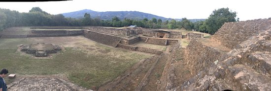 https://mdw-travel-data-us-east-1.s3.amazonaws.com/img/country/Mexico/Tingambato-Archaeological-Site/img_02.jpg