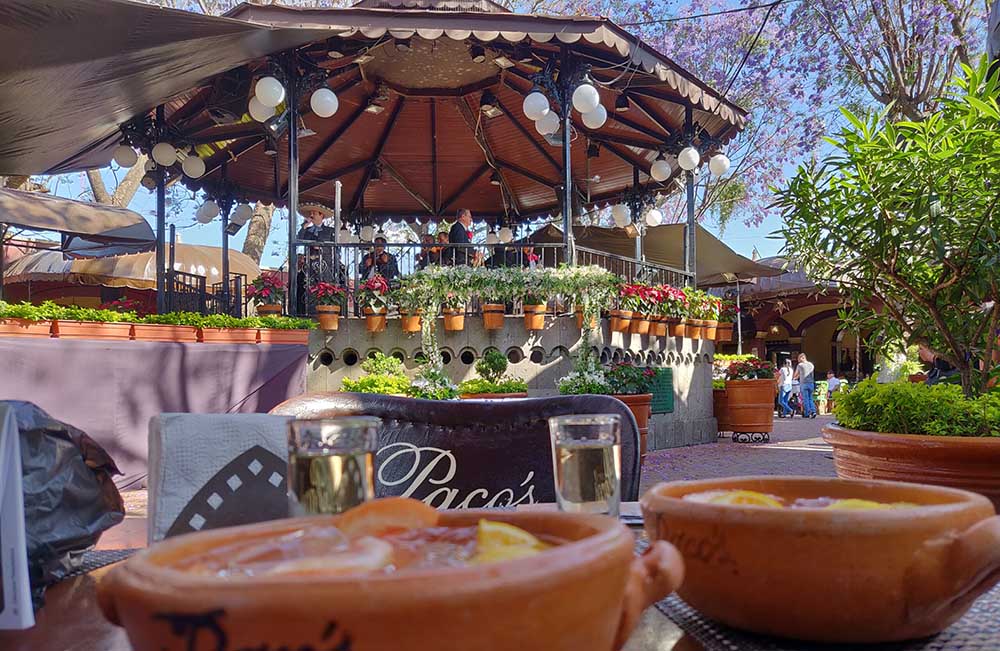 https://mdw-travel-data-us-east-1.s3.amazonaws.com/img/country/Mexico/Tlaquepaque-and-El-Parian/img_01.jpg