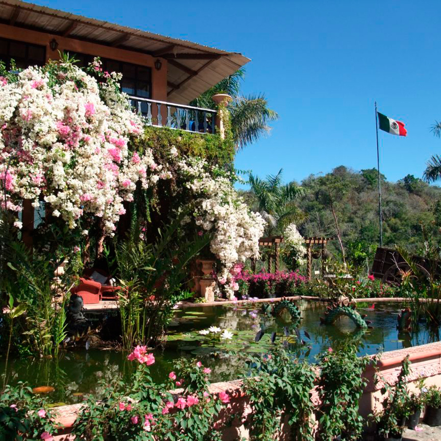 https://mdw-travel-data-us-east-1.s3.amazonaws.com/img/country/Mexico/Vallarta-Botanical-Gardens/img_01.jpg