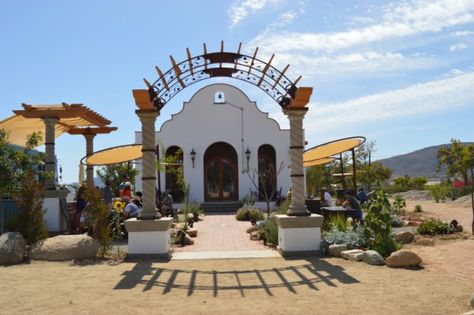 https://mdw-travel-data-us-east-1.s3.amazonaws.com/img/country/Mexico/Valle-de-Guadalupe/img_03.jpg