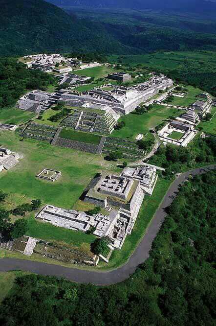https://mdw-travel-data-us-east-1.s3.amazonaws.com/img/country/Mexico/Xochicalco-Archaeological-Site/img_03.jpg