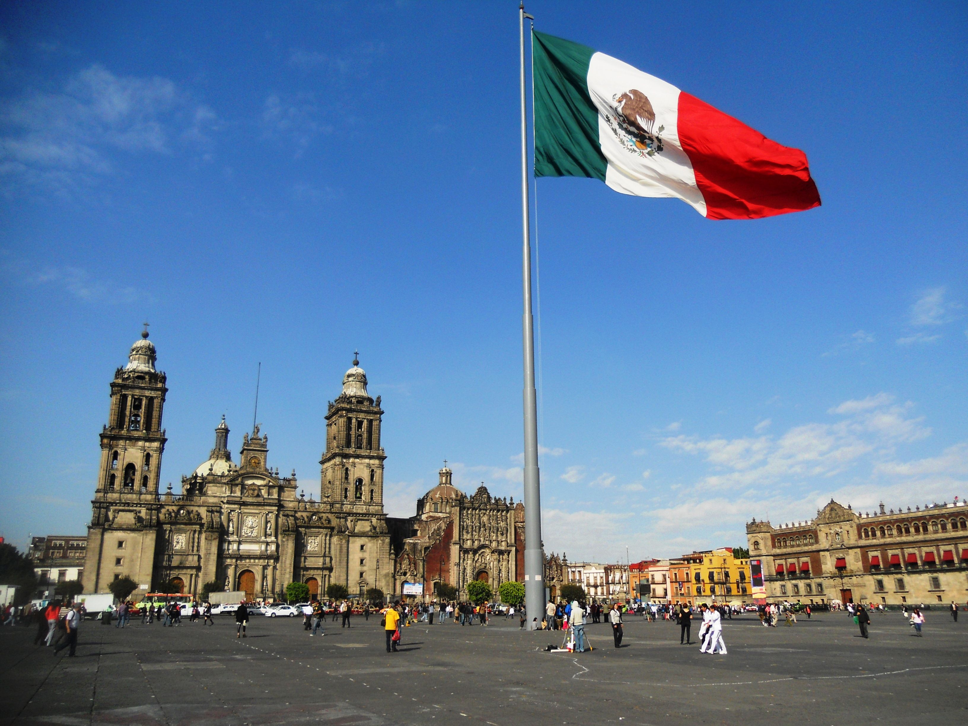 https://mdw-travel-data-us-east-1.s3.amazonaws.com/img/country/Mexico/Zocalo/img_00.jpg