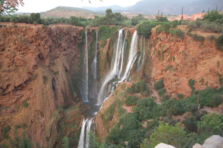 https://mdw-travel-data-us-east-1.s3.amazonaws.com/img/country/Morocco/Ahfir-Waterfall/img_03.jpg