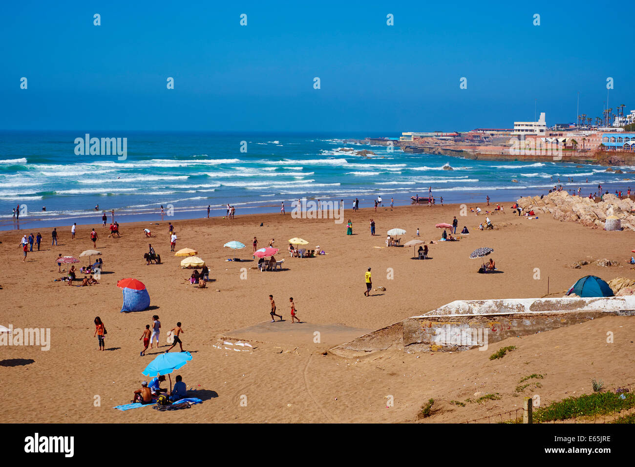 https://mdw-travel-data-us-east-1.s3.amazonaws.com/img/country/Morocco/Ain-Diab-Beach/img_02.jpg