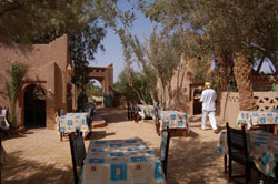 https://mdw-travel-data-us-east-1.s3.amazonaws.com/img/country/Morocco/Auberge-Kasbah-Derkaoua/img_03.jpg