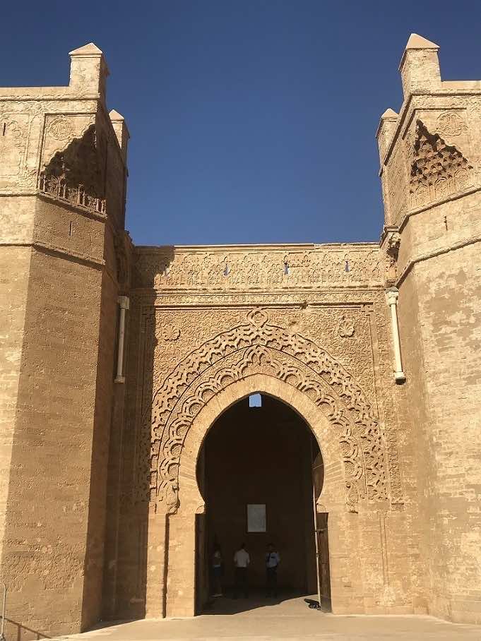 https://mdw-travel-data-us-east-1.s3.amazonaws.com/img/country/Morocco/Bab-Chellah/img_00.jpg