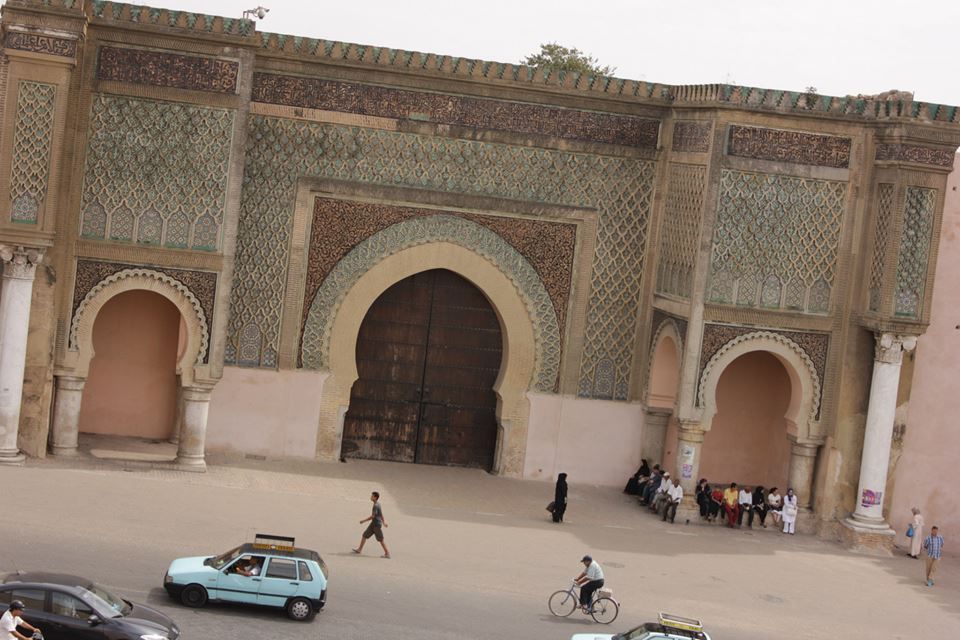 https://mdw-travel-data-us-east-1.s3.amazonaws.com/img/country/Morocco/Bab-Mansour-Gate/img_03.jpg