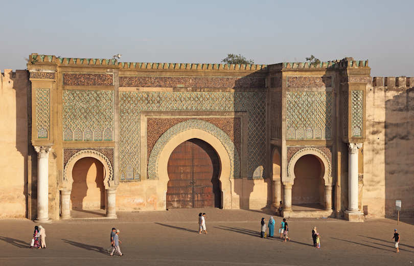 https://mdw-travel-data-us-east-1.s3.amazonaws.com/img/country/Morocco/Bab-Mansour/img_00.jpg