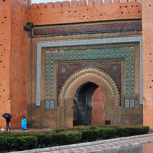 https://mdw-travel-data-us-east-1.s3.amazonaws.com/img/country/Morocco/Bab-el-Khemis-Gate/img_01.jpg