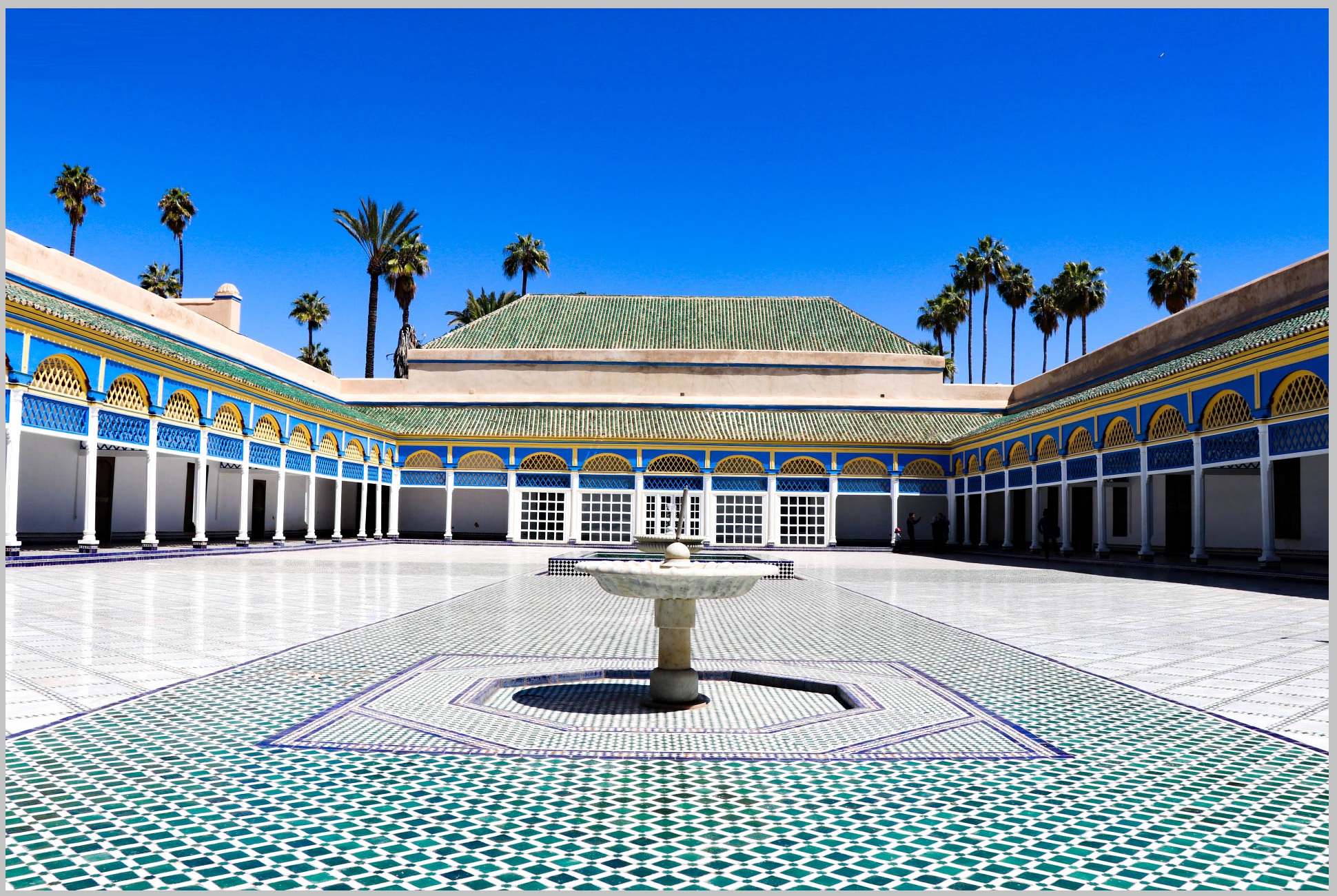 https://mdw-travel-data-us-east-1.s3.amazonaws.com/img/country/Morocco/Bahia-Palace/img_00.jpg