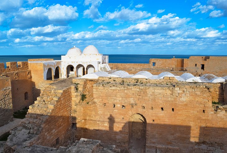 https://mdw-travel-data-us-east-1.s3.amazonaws.com/img/country/Morocco/Bordj-Gourram/img_03.jpg