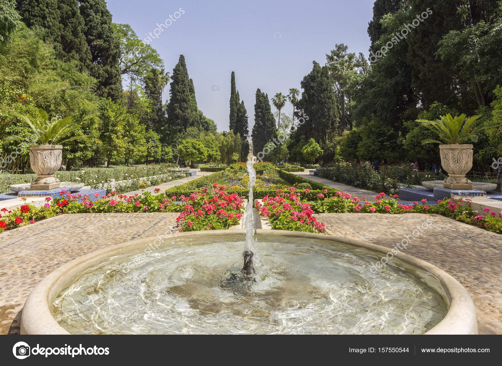 https://mdw-travel-data-us-east-1.s3.amazonaws.com/img/country/Morocco/Bou-Jeloud-Gardens/img_05.jpg