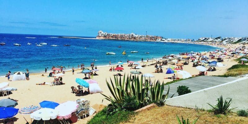 https://mdw-travel-data-us-east-1.s3.amazonaws.com/img/country/Morocco/Bouznika-Beach/img_03.jpg