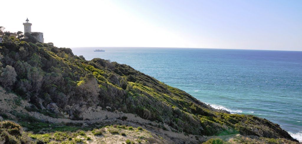 https://mdw-travel-data-us-east-1.s3.amazonaws.com/img/country/Morocco/Cape-Malabata/img_02.jpg