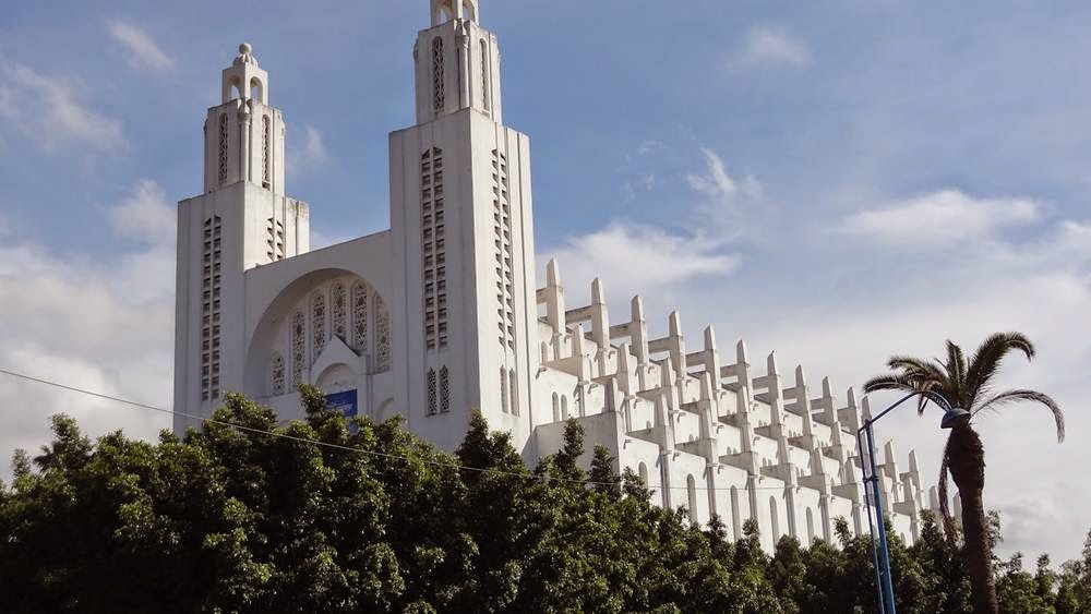 https://mdw-travel-data-us-east-1.s3.amazonaws.com/img/country/Morocco/Casablanca-Cathedral/img_02.jpg