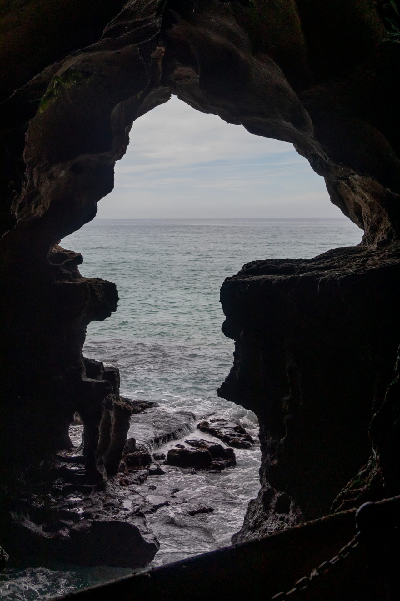 https://mdw-travel-data-us-east-1.s3.amazonaws.com/img/country/Morocco/Caves-of-Hercules/img_00.jpg