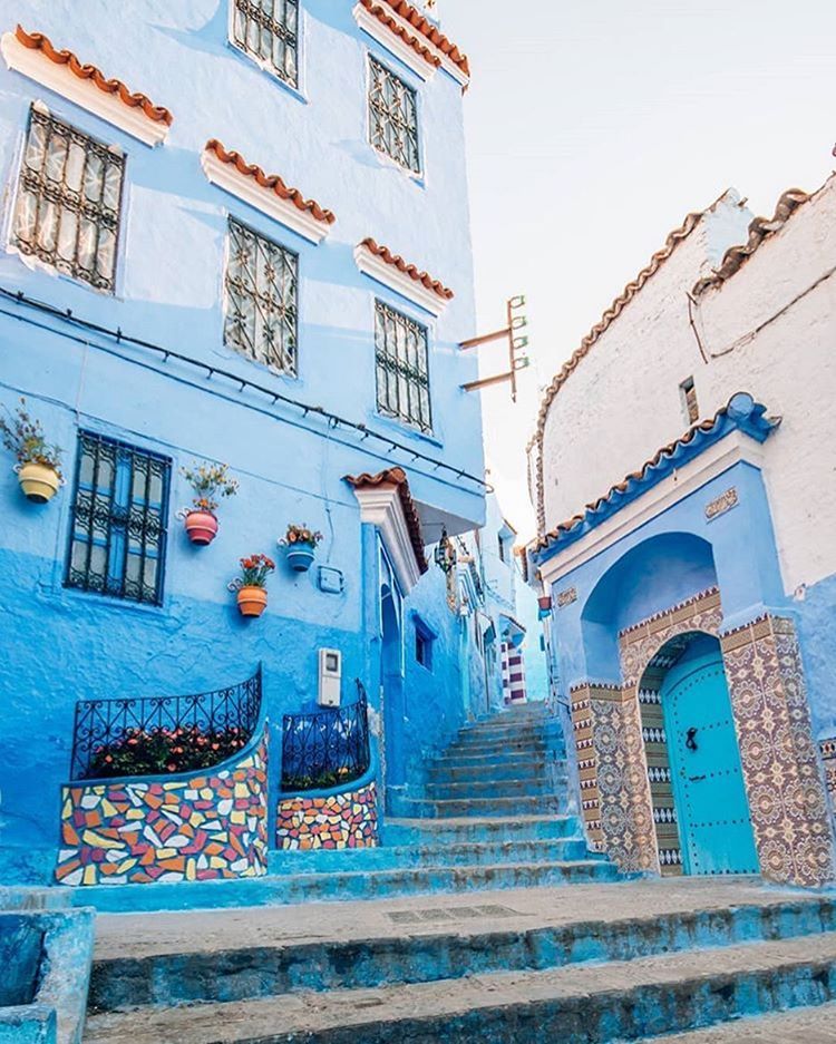 https://mdw-travel-data-us-east-1.s3.amazonaws.com/img/country/Morocco/Chefchaouen/img_01.jpg