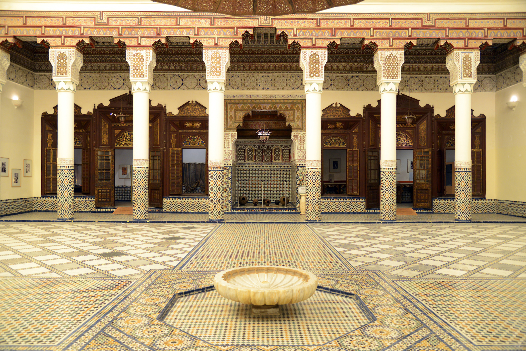 https://mdw-travel-data-us-east-1.s3.amazonaws.com/img/country/Morocco/Dar-Mnebhi-Palace/img_02.jpg