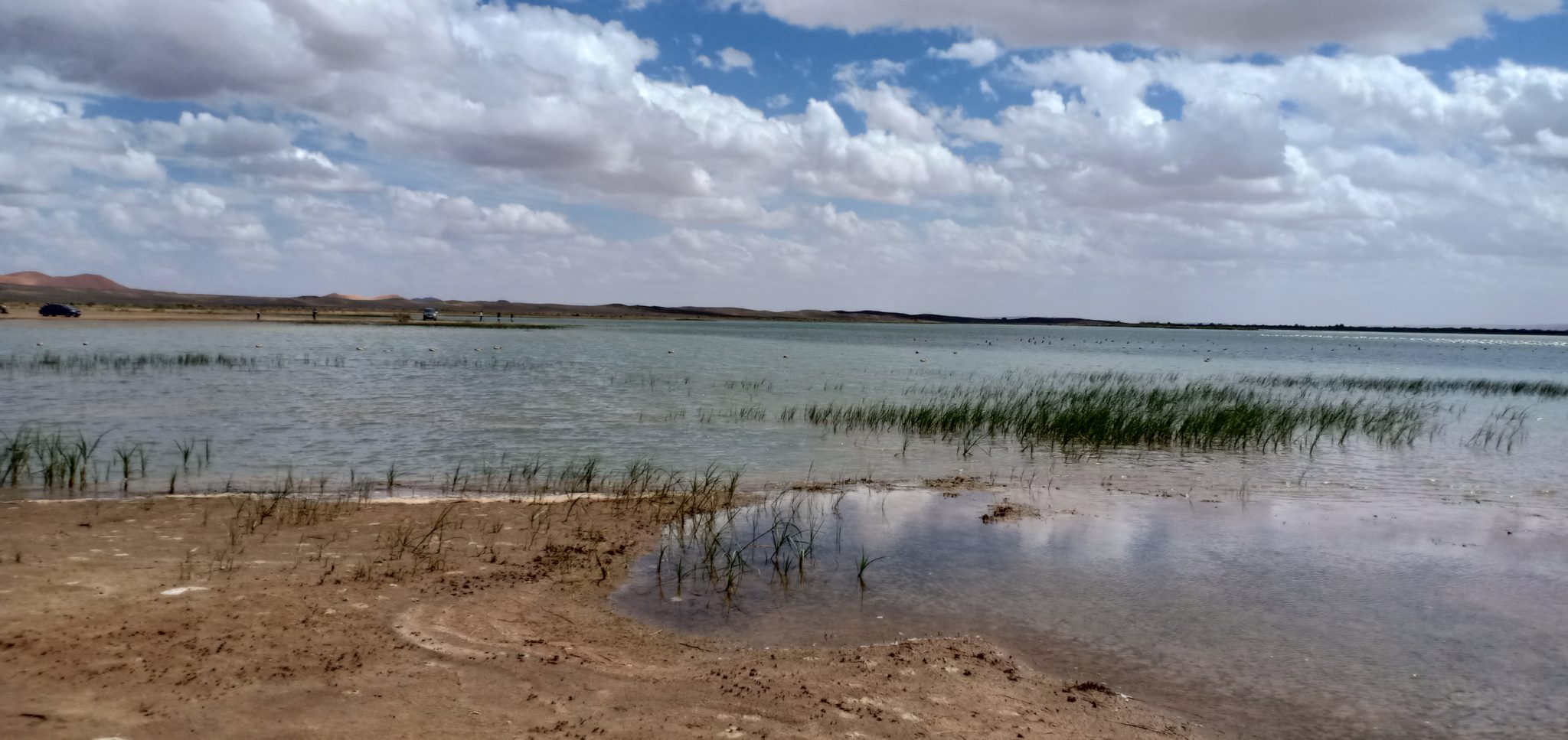 https://mdw-travel-data-us-east-1.s3.amazonaws.com/img/country/Morocco/Dayet-Srji-Lake/img_03.jpg