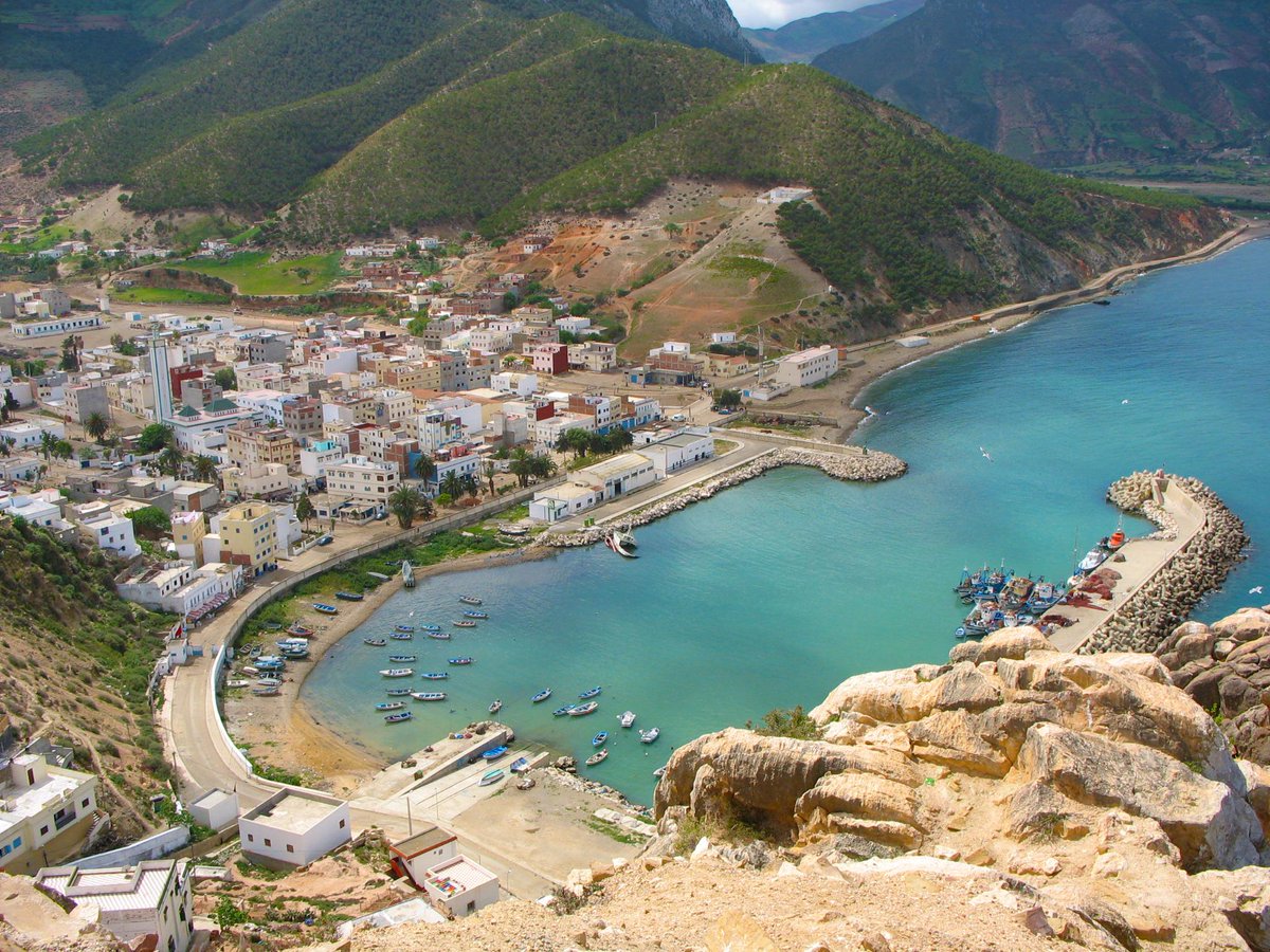 https://mdw-travel-data-us-east-1.s3.amazonaws.com/img/country/Morocco/El-Jebha-Beach/img_04.jpg
