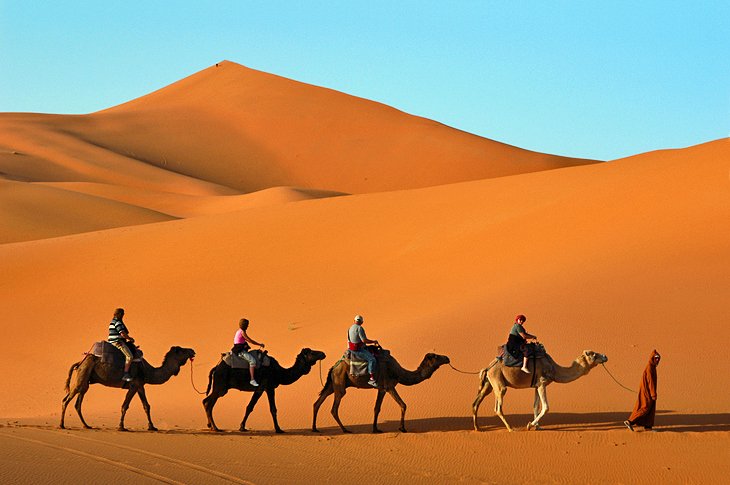 https://mdw-travel-data-us-east-1.s3.amazonaws.com/img/country/Morocco/Erg-Chebbi-Dunes/img_02.jpg