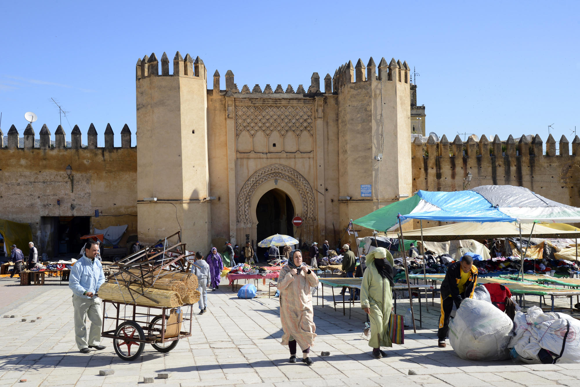 https://mdw-travel-data-us-east-1.s3.amazonaws.com/img/country/Morocco/Fes-el-Bali/img_02.jpg