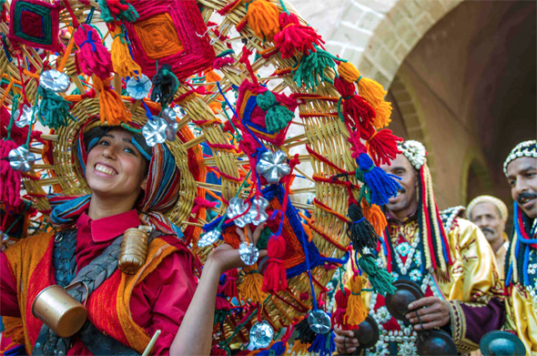 https://mdw-travel-data-us-east-1.s3.amazonaws.com/img/country/Morocco/Gnaoua-Musicians/img_02.jpg