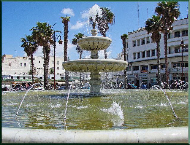 https://mdw-travel-data-us-east-1.s3.amazonaws.com/img/country/Morocco/Grand-Socco/img_02.jpg