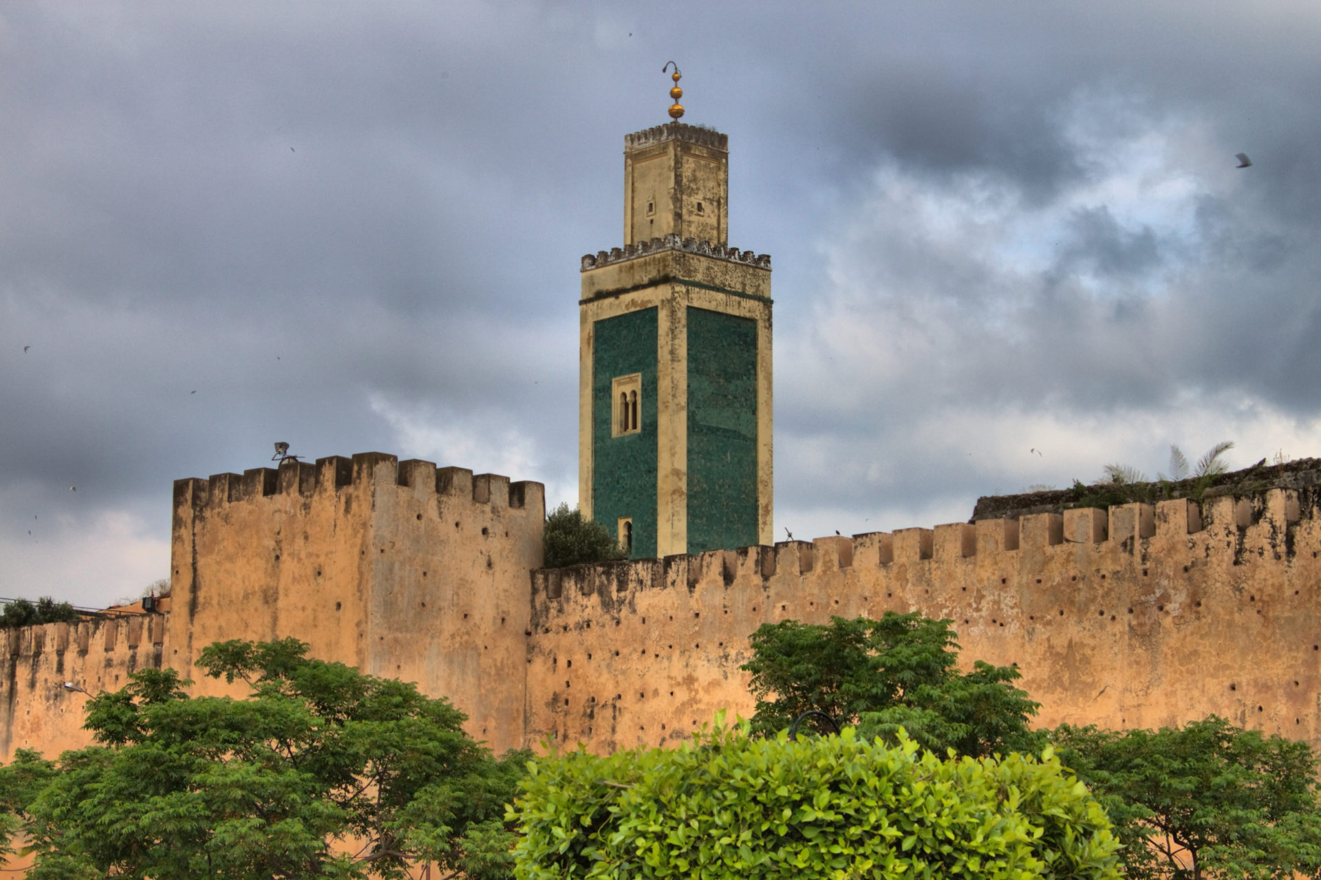 https://mdw-travel-data-us-east-1.s3.amazonaws.com/img/country/Morocco/Great-Mosque-of-Meknes/img_00.jpg