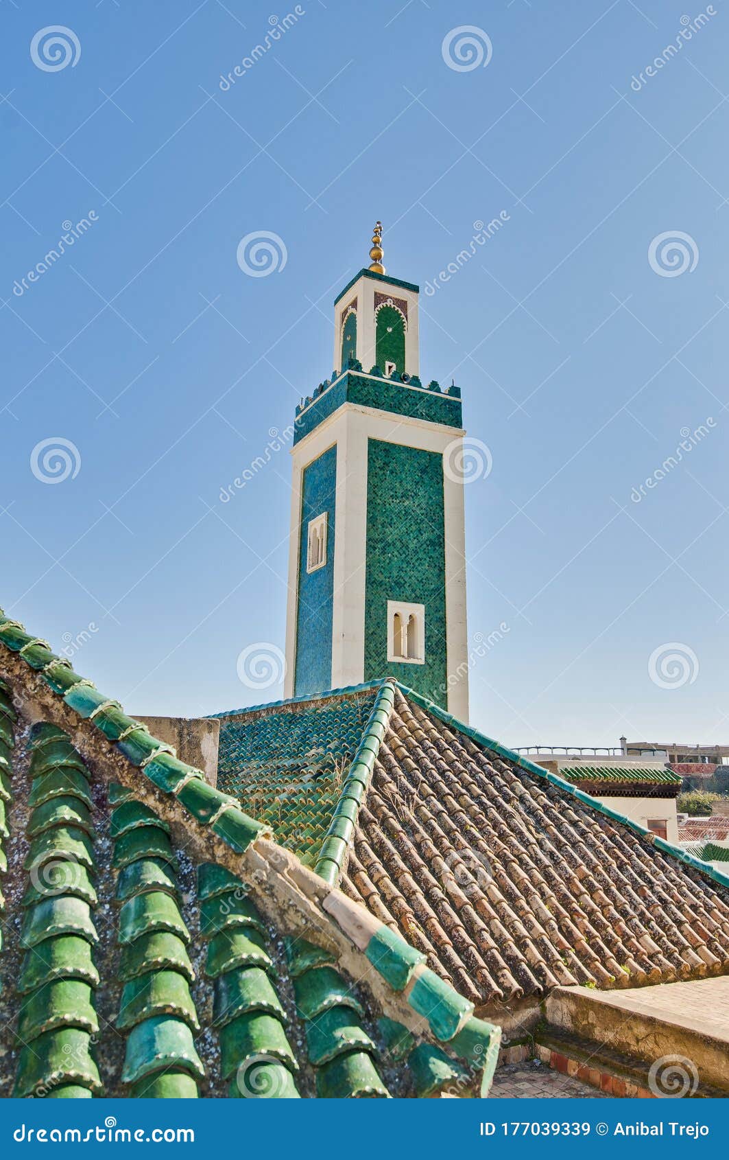 https://mdw-travel-data-us-east-1.s3.amazonaws.com/img/country/Morocco/Great-Mosque-of-Meknes/img_03.jpg