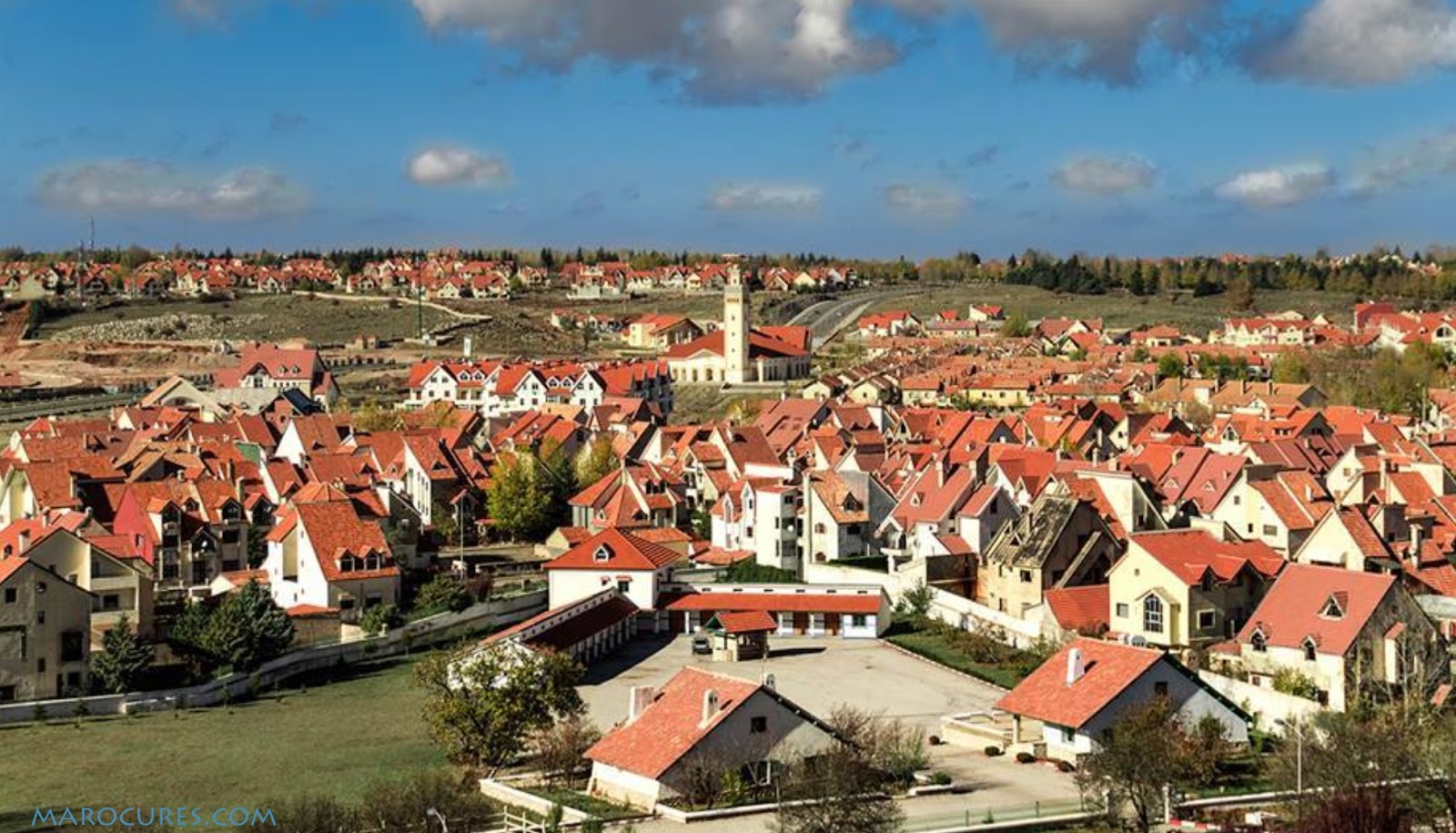 https://mdw-travel-data-us-east-1.s3.amazonaws.com/img/country/Morocco/Had-Oued-Ifrane/img_03.jpg