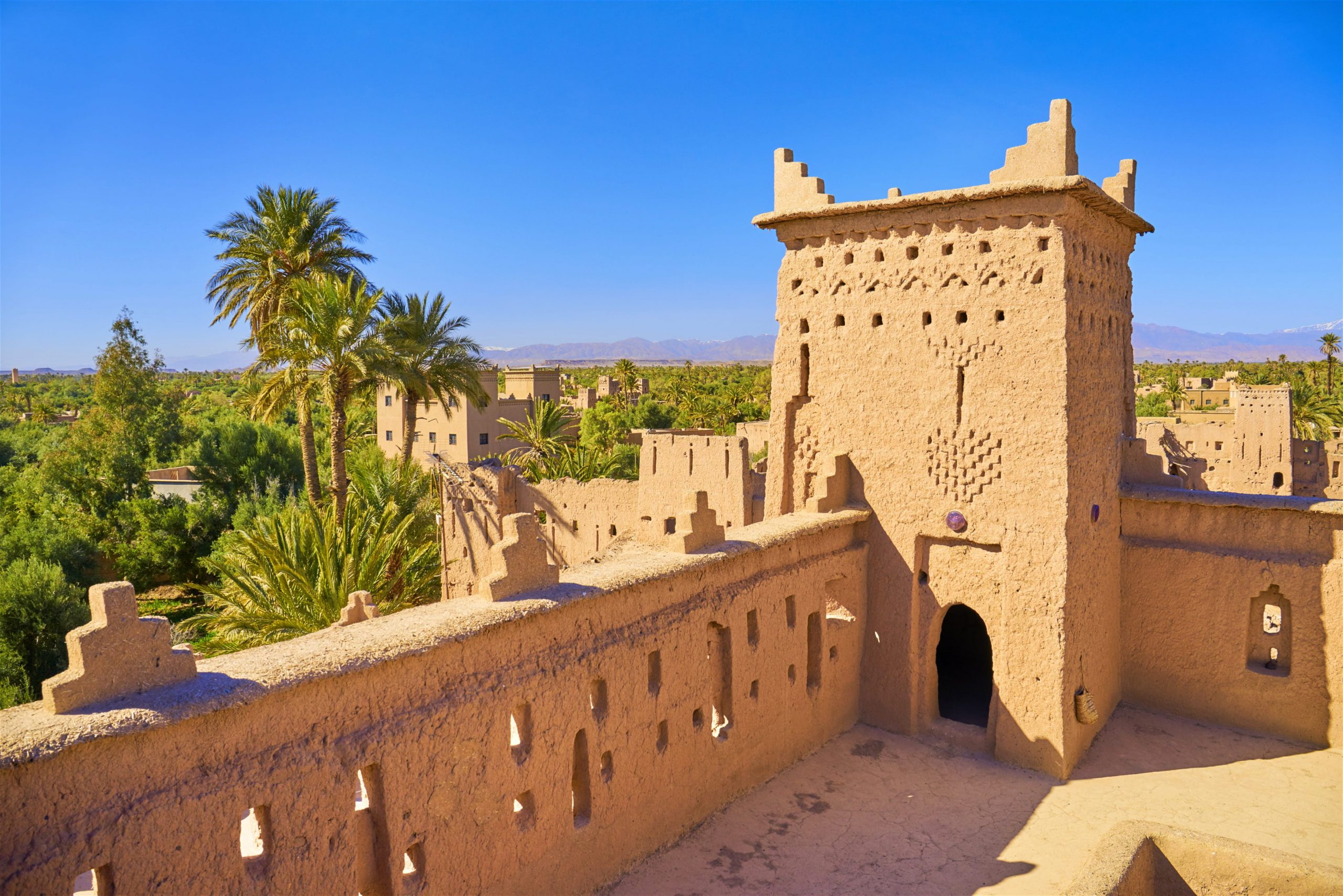 https://mdw-travel-data-us-east-1.s3.amazonaws.com/img/country/Morocco/Hassilabied-Oasis/img_01.jpg