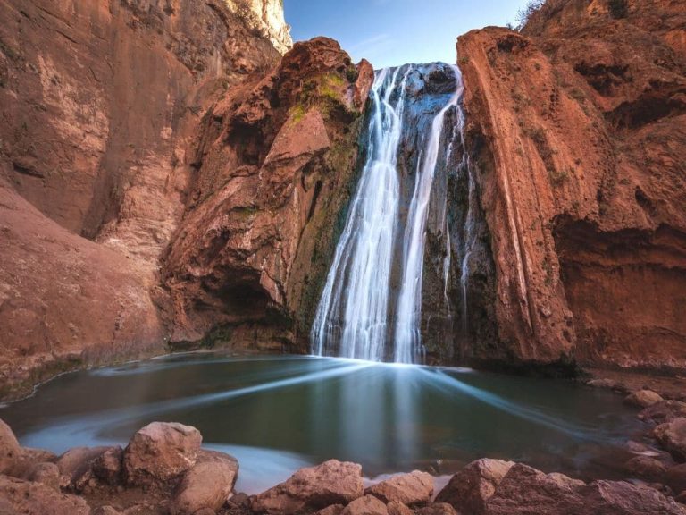 https://mdw-travel-data-us-east-1.s3.amazonaws.com/img/country/Morocco/Imouzzer-Waterfalls/img_02.jpg
