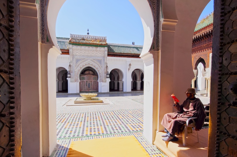https://mdw-travel-data-us-east-1.s3.amazonaws.com/img/country/Morocco/Kairaouine-Mosque/img_03.jpg