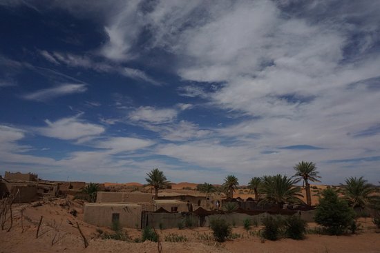 https://mdw-travel-data-us-east-1.s3.amazonaws.com/img/country/Morocco/Khamlia-Village/img_00.jpg